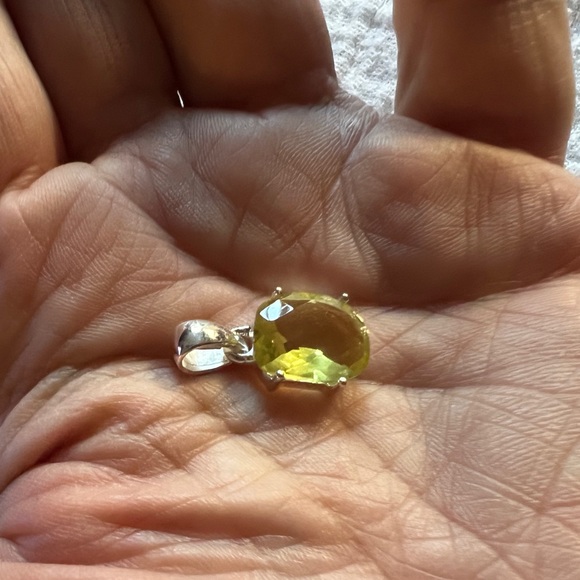 Natural Lemon Quartz - Picture 3 of 4